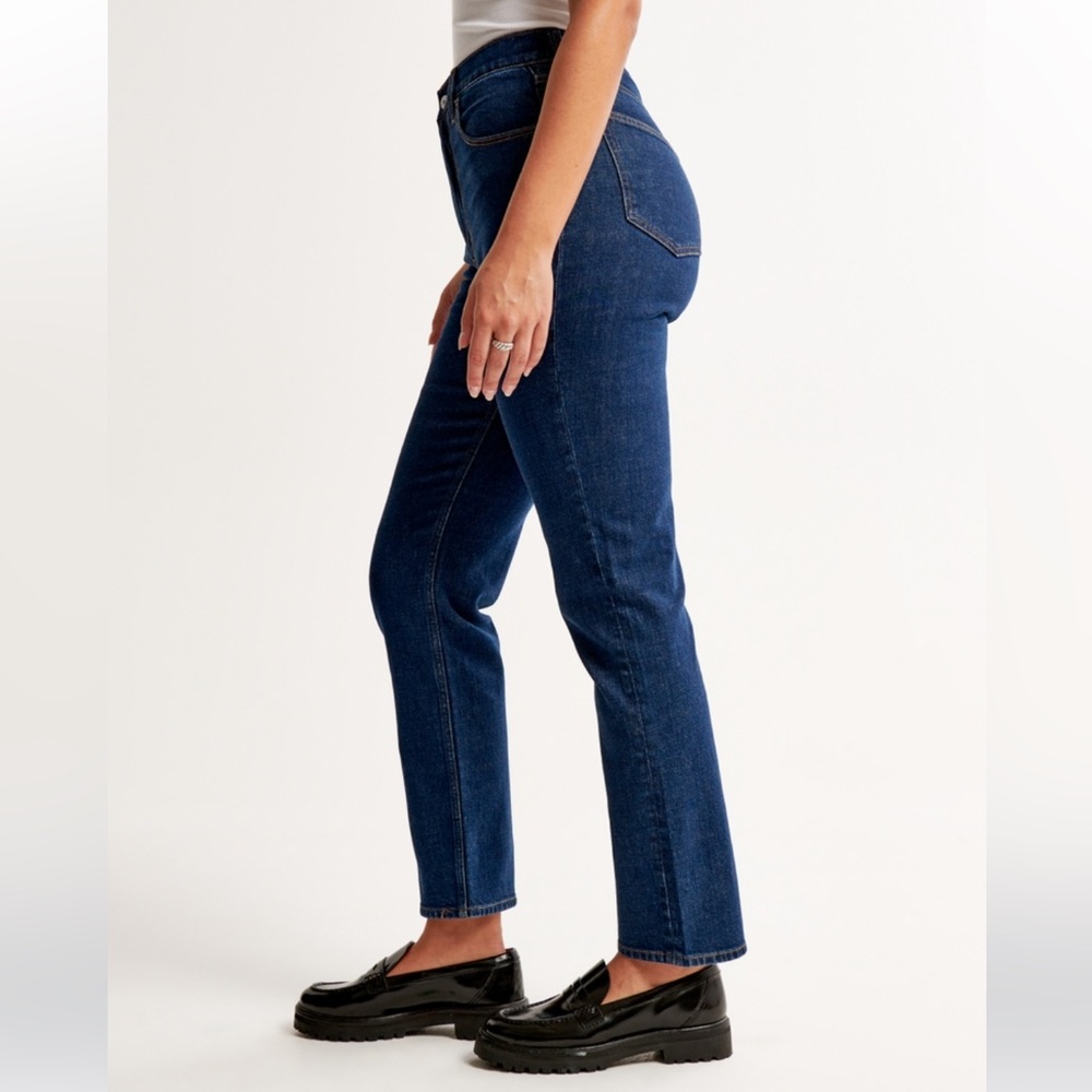 Abercrombie & Fitch Curve Love Ultra High Rise Ankle Straight Jean - Size 26/2 - Picture 4 of 12